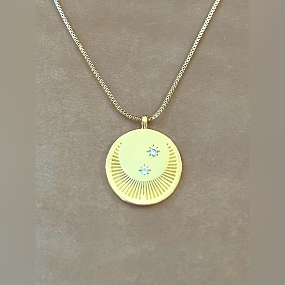 Moon and Stars Gold Medallion Necklace with Blue Gold Beaded Necklace Set- New - Picture 6 of 9